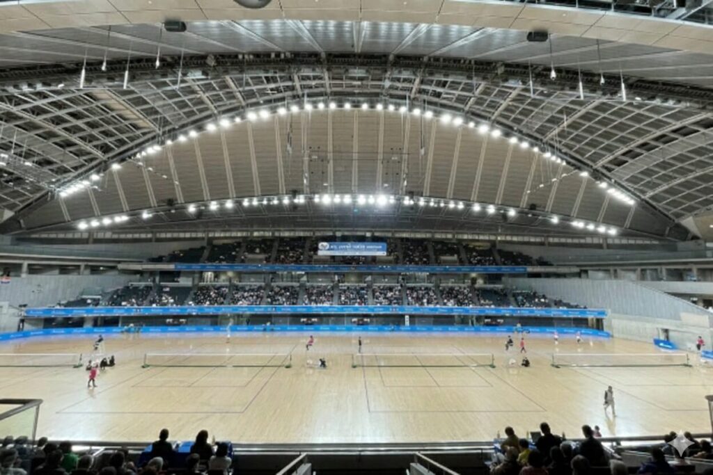 屋内テニス大会が行われるアリーナの全景